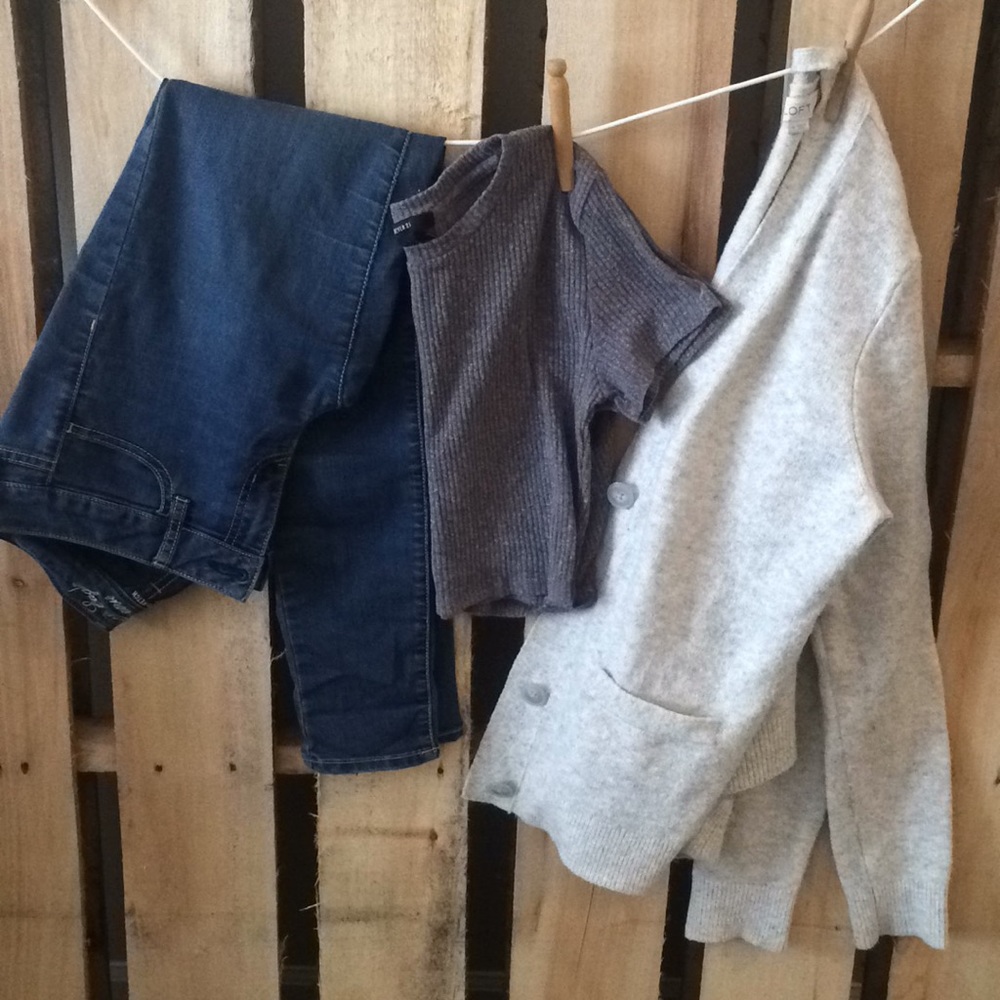 Jeans, croptop, and cardigan!